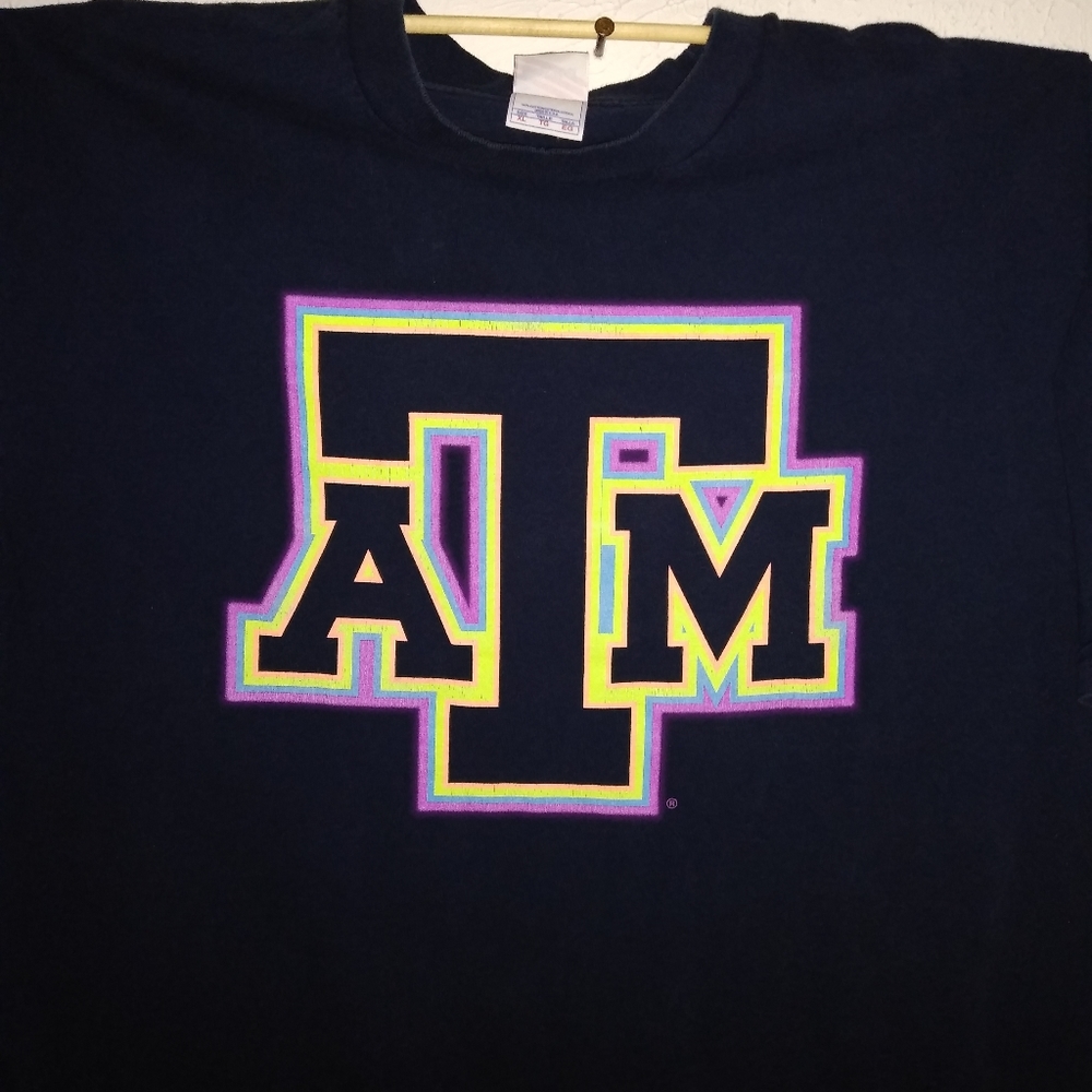 Texas A&M t-shirt. - Picture 2 of 8
